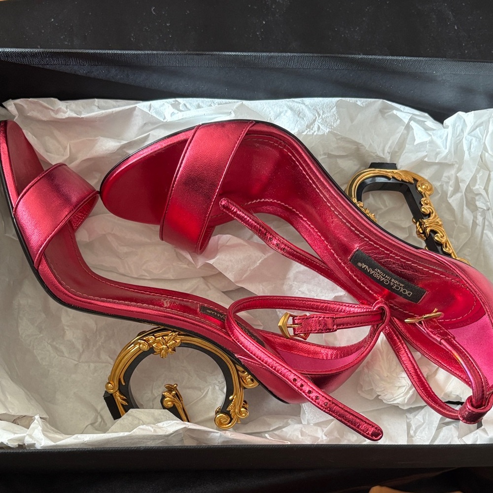 Dolce & Gabbana Fushia and Gold Heels